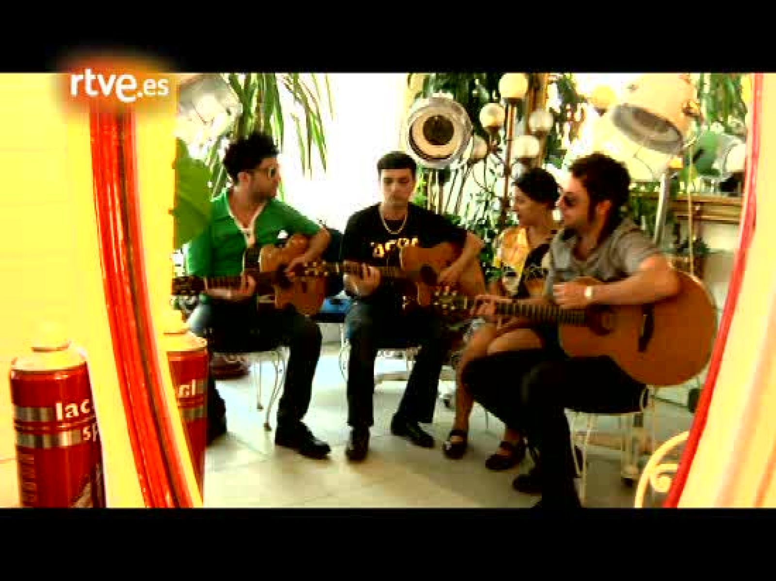 Fuera de Lugar: Miranda  "Mentía" - Fuera de lugar - Acústicos | Ver