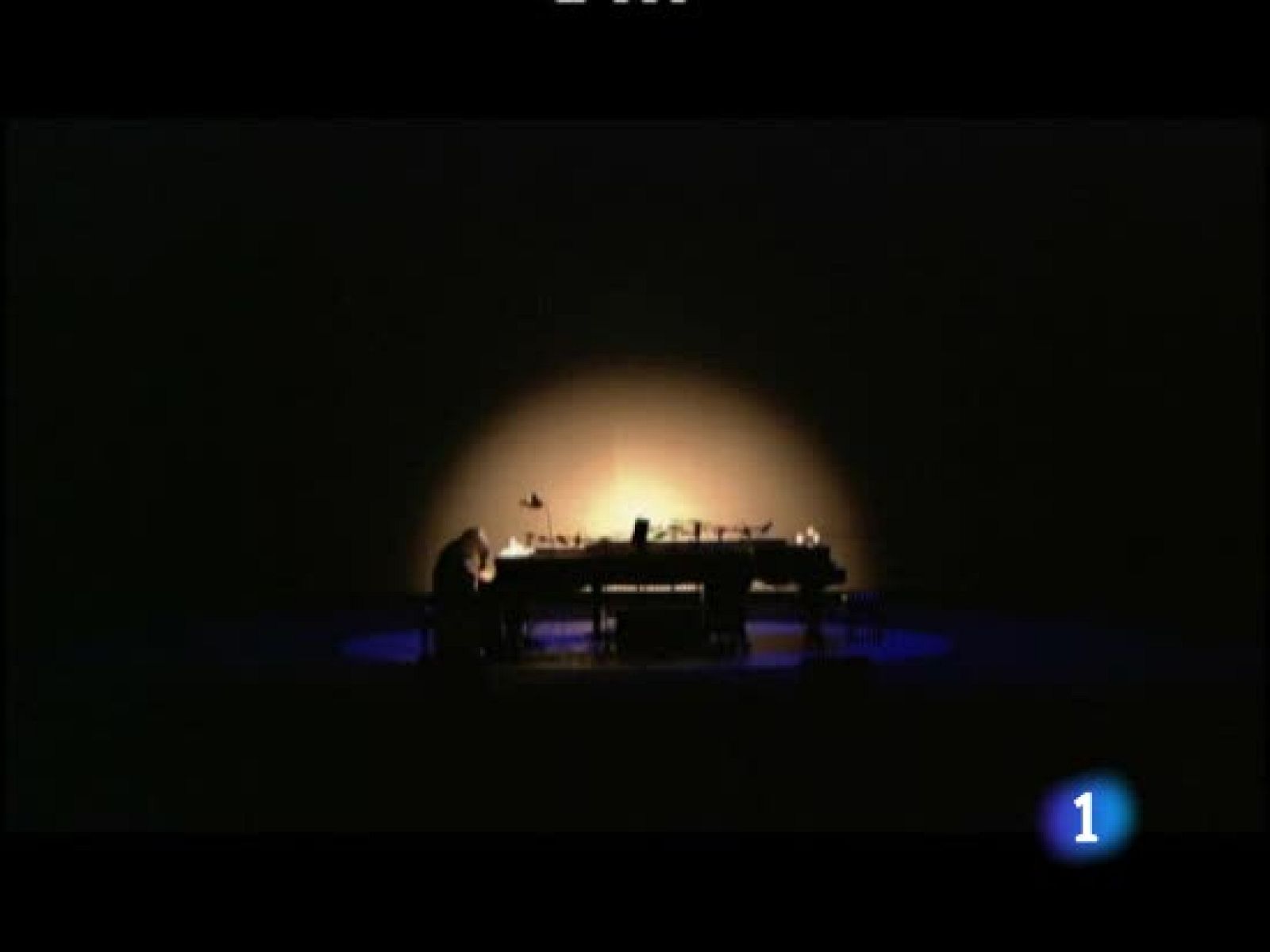 Sakamoto presenta un disco doble | Ver