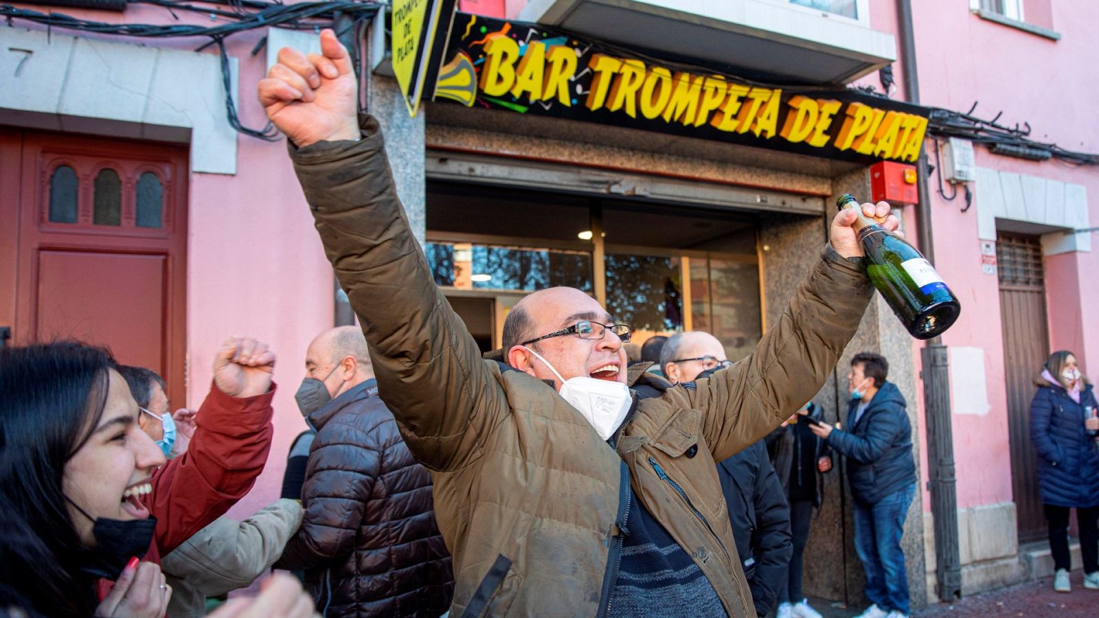 El primer premio del Niño, el 41.665, cae íntegramente en Logroño | Ver