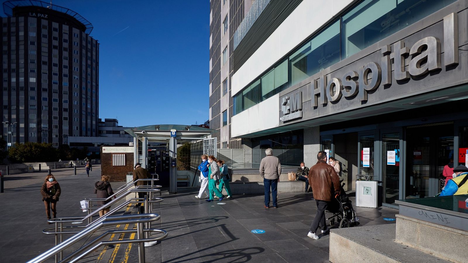 La sexta ola traerá a España "el peor mes de la historia del sistema sanitario"