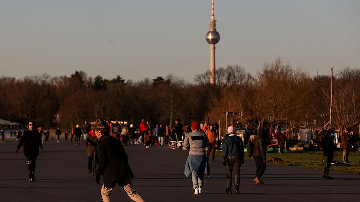 La tarde en 24h - Alemania rebaja las cuarentenas a 10 días y no serán necesarias para los vacunados con tres dosis