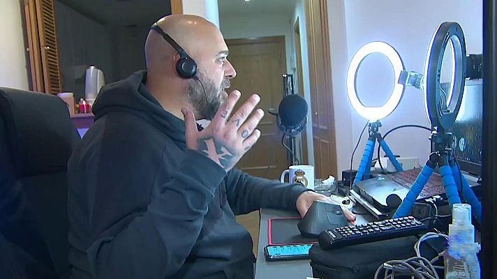 Telediario 2 - Jony, un 'influencer' de la calle al salón