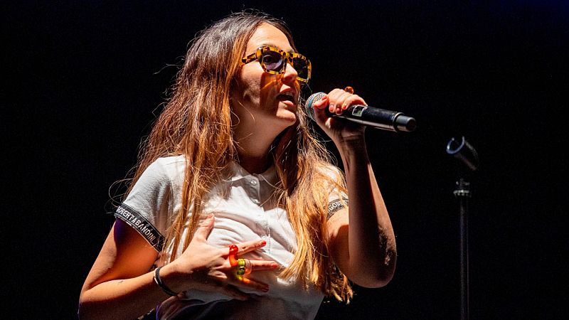 La cantante Rigoberta Bandini conquista los escenarios