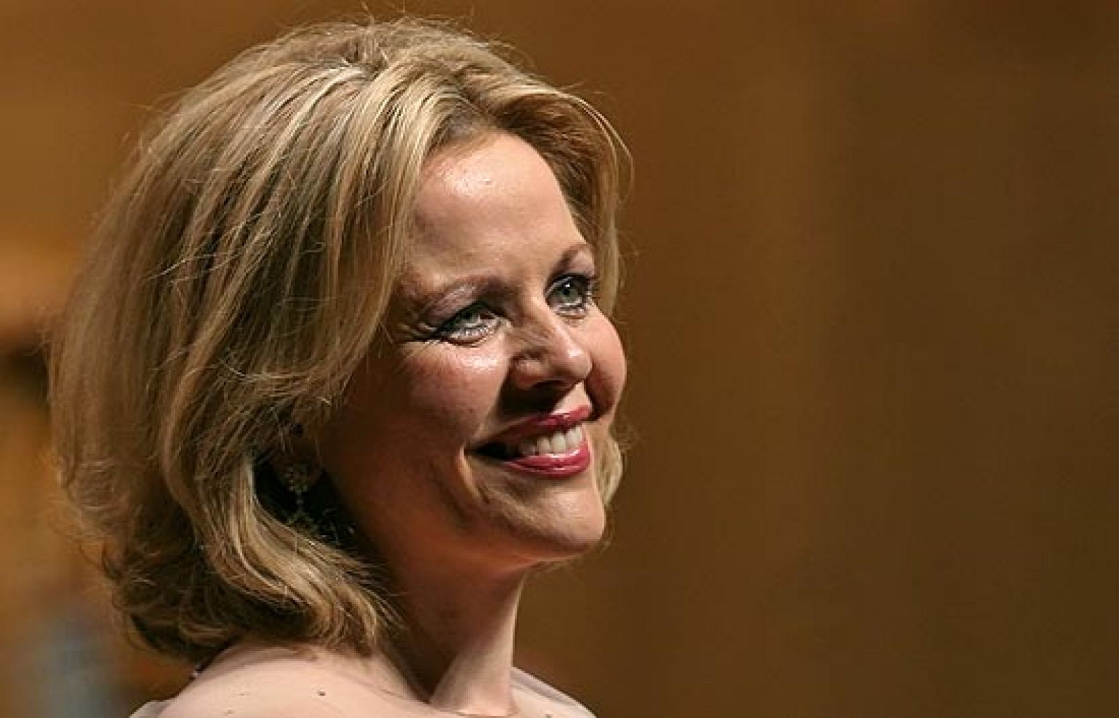 La soprano Renée Fleming dosifica su perfección en el Teatro Real de Madrid | Ver