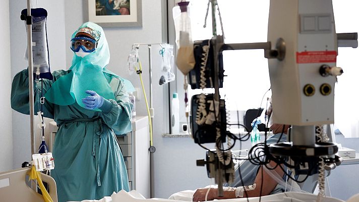 Telediario 1 - El pico de COVID-19 en las UCI llegará a finales de enero