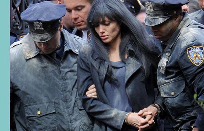 Angelina Jolie, agente de la CIA en 'Salt' | Ver