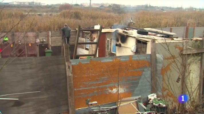 L'Informatiu - A Catalunya hi ha comptabilitzades més de 300 barraques