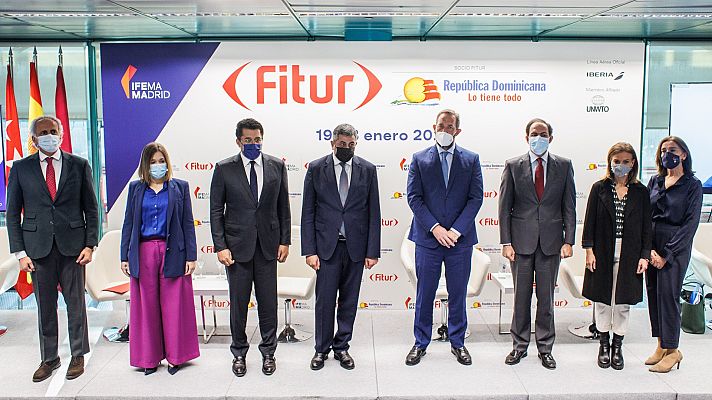 Telediario 1 - Fitur busca reimpulsar el turismo en 2022 con una feria presencial