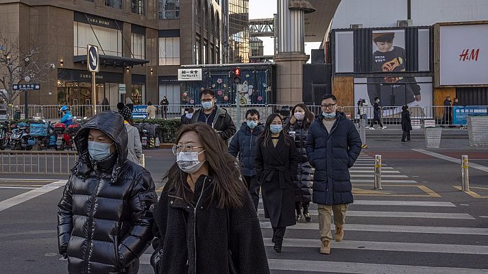 Telediario 1 - El gobierno chino anima a tener hasta tres hijos por el envejecimiento de su población