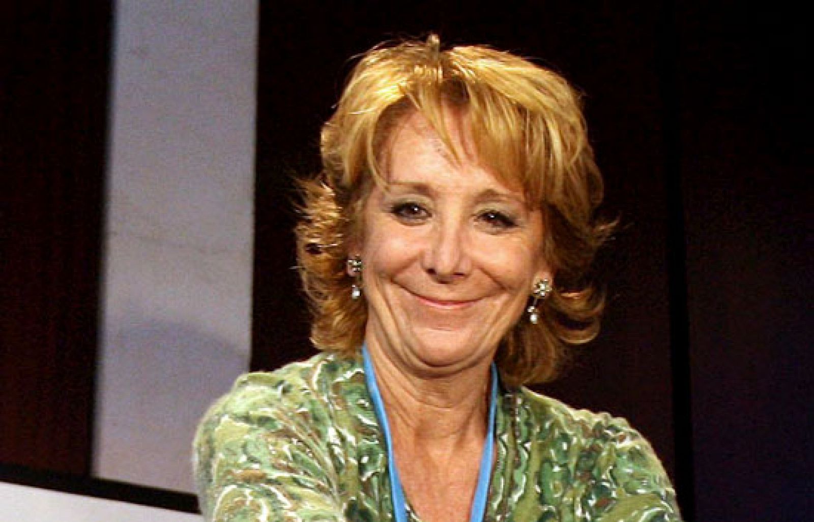 Esperanza Aguirre critica la gestión del Gobierno en el secuestro del Alakrana | Ver