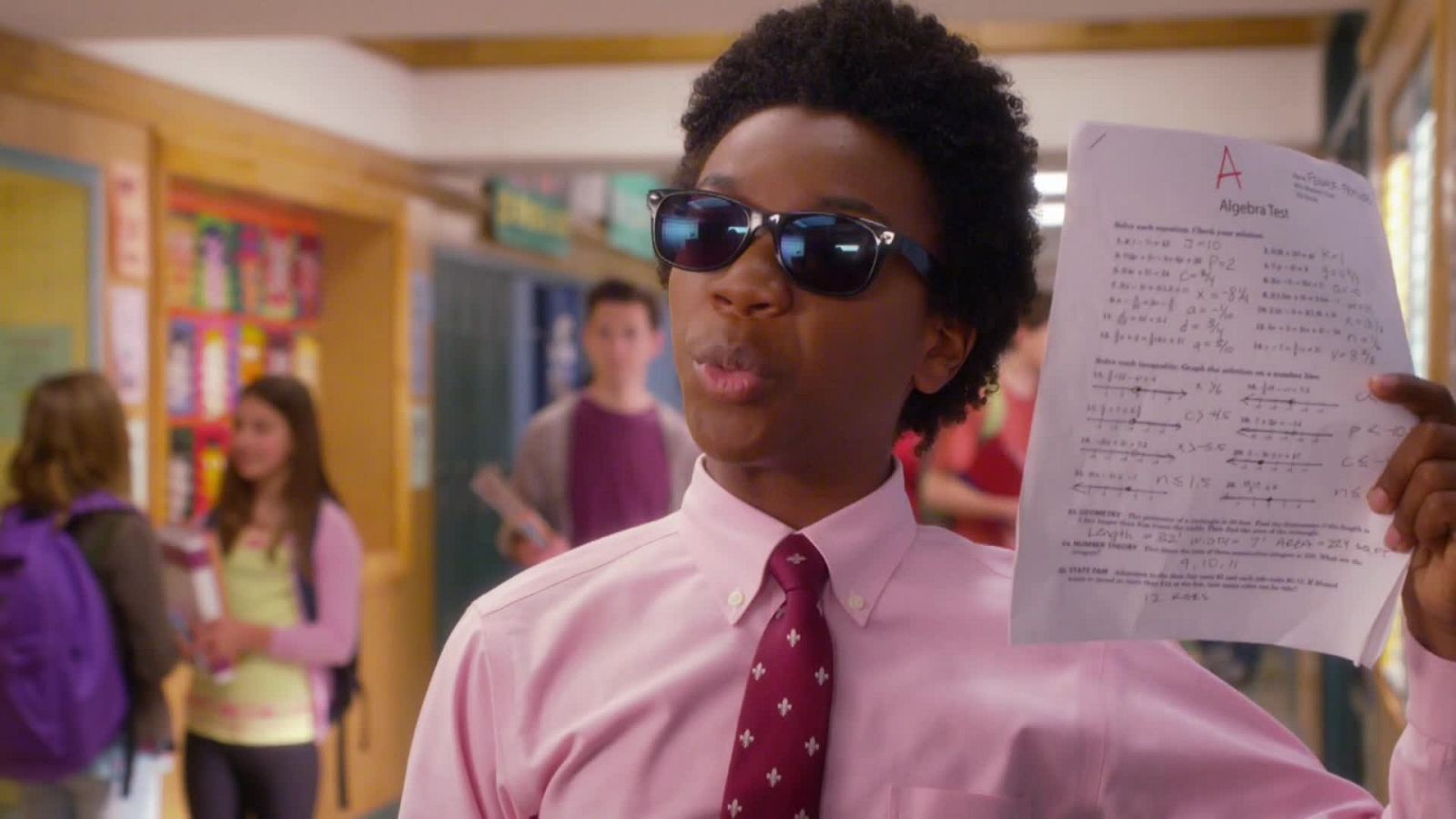 Levantar la mano - 100 cosas que hacer antes de ir al instituto | Ver