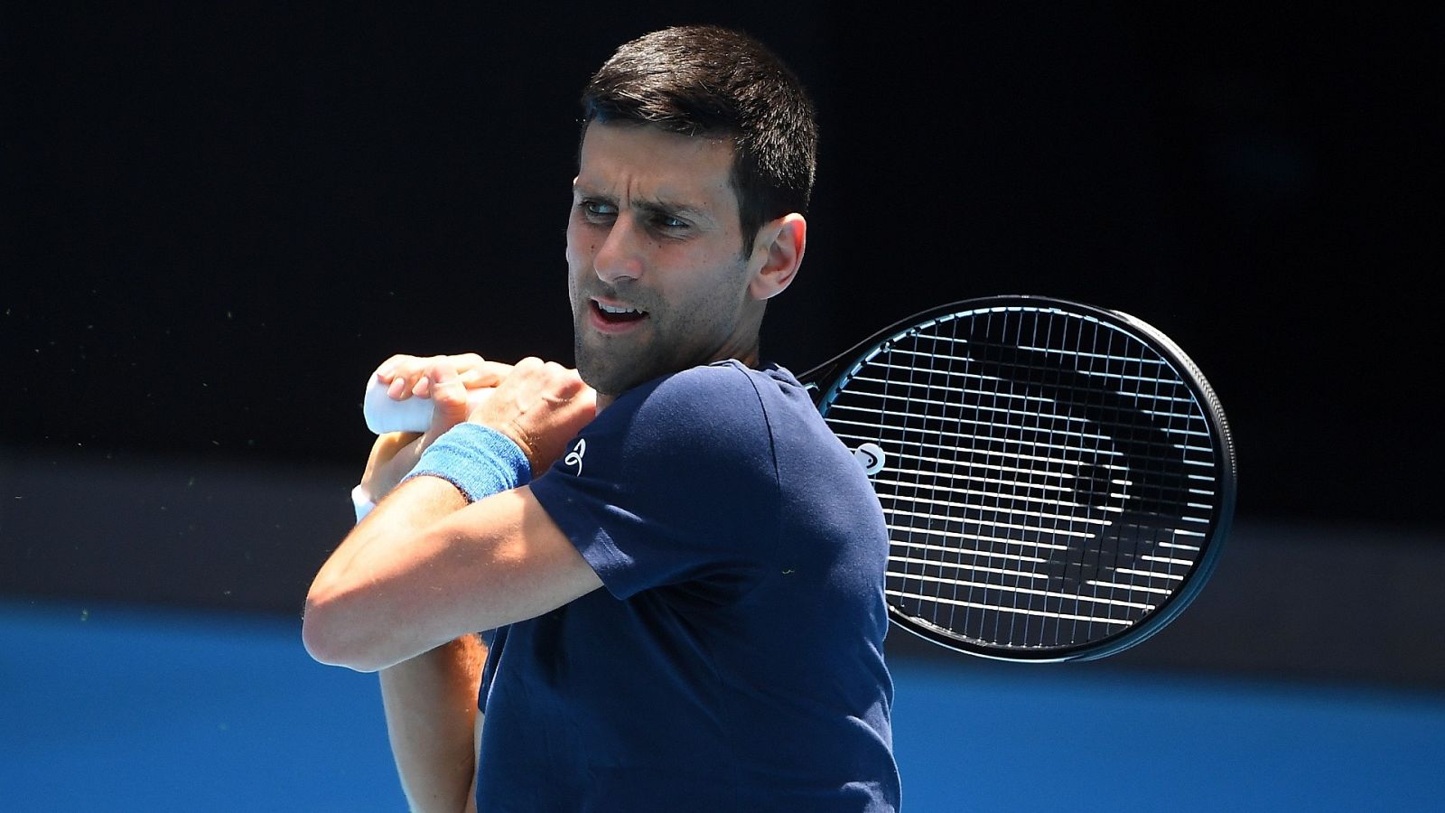 Djokovic admite "un error" en su documentación en Australia | Ver