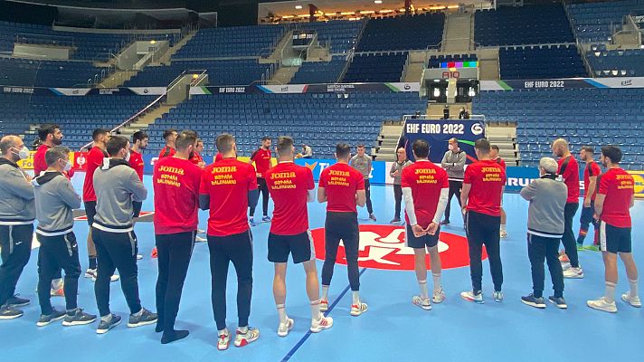 Telediario 1 - Los Hispanos preparan en Bratislava su debut en el Europeo