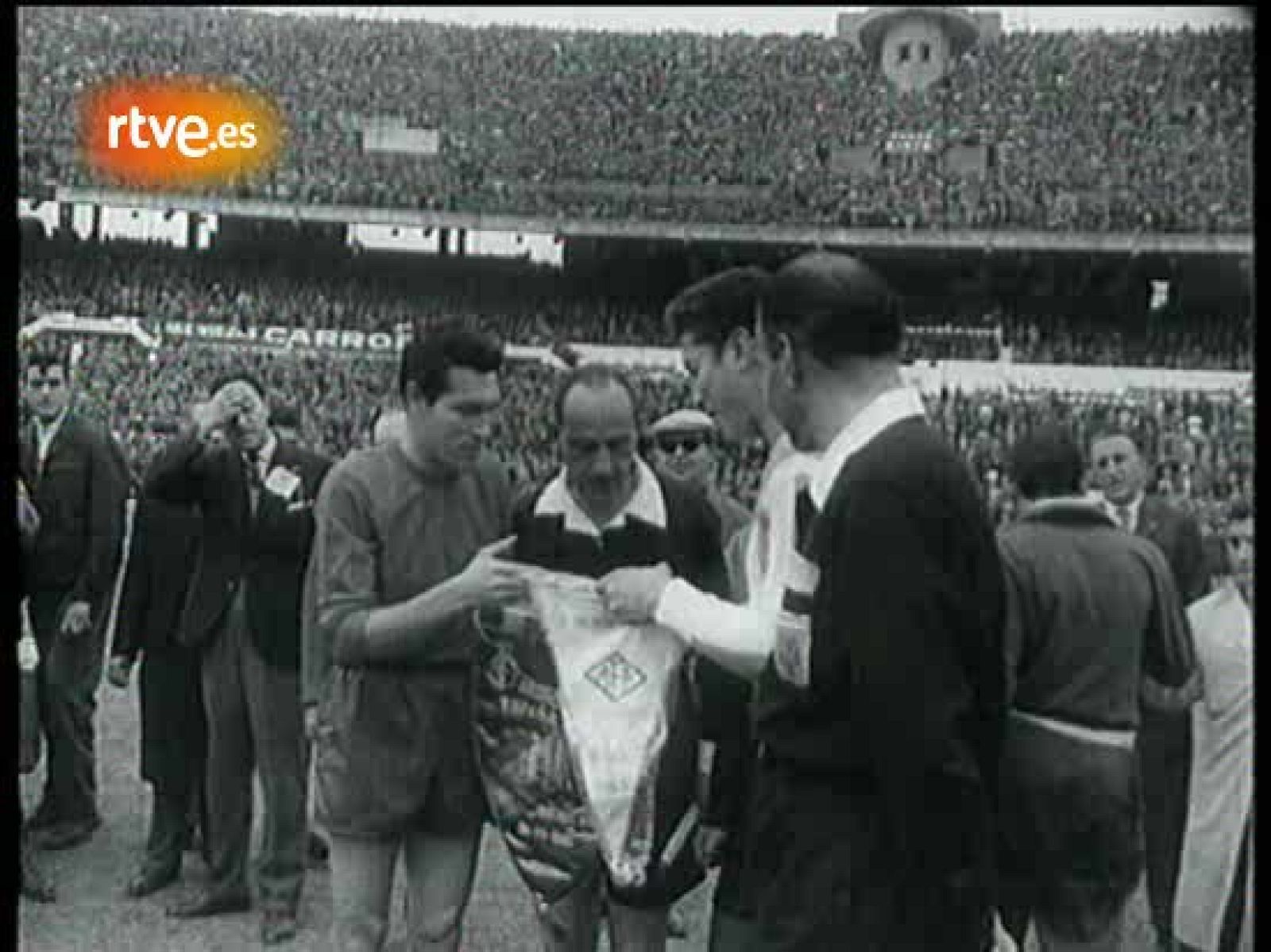 Más de 50 años del primer España - Argentina | Ver