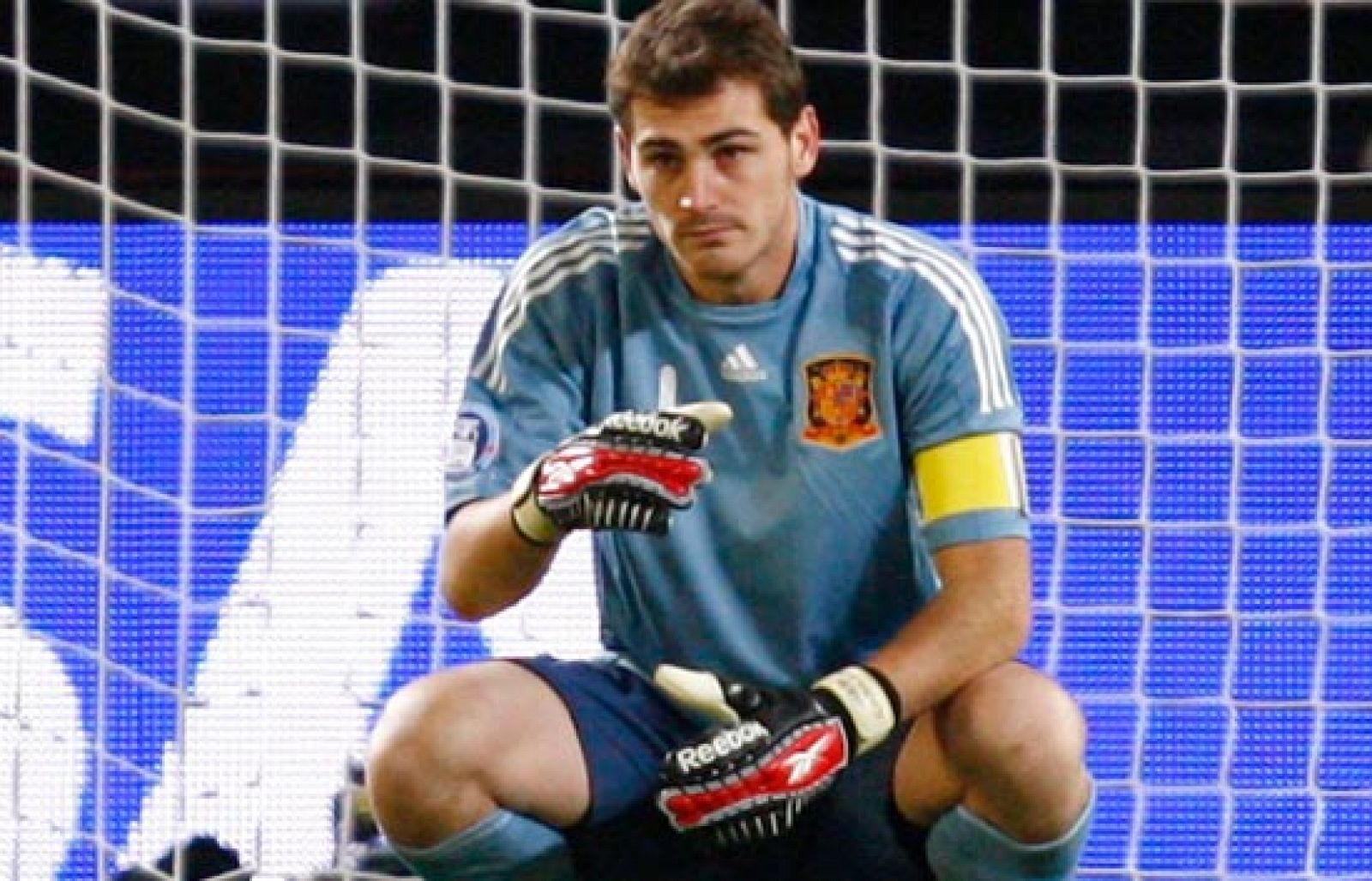 Casillas, el hombre récord | Ver