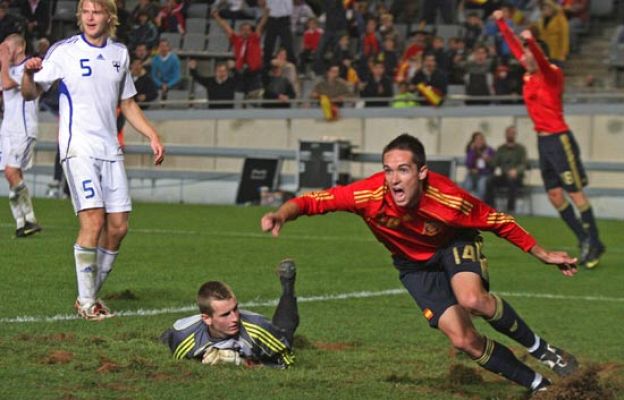  - La sub-21 gana sufriendo