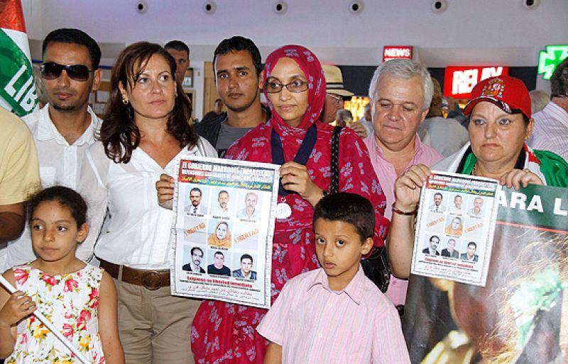 La activista saharaui amenaza con una huelga de hambre