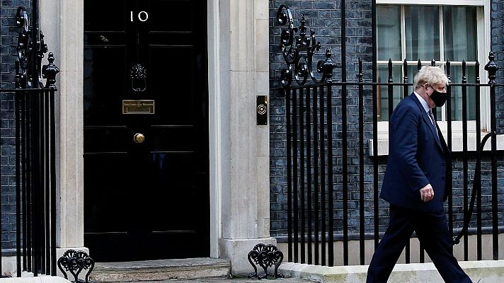Telediario 2 - Boris Johnson, en peligro por la polémica de las fiestas en Downing Street