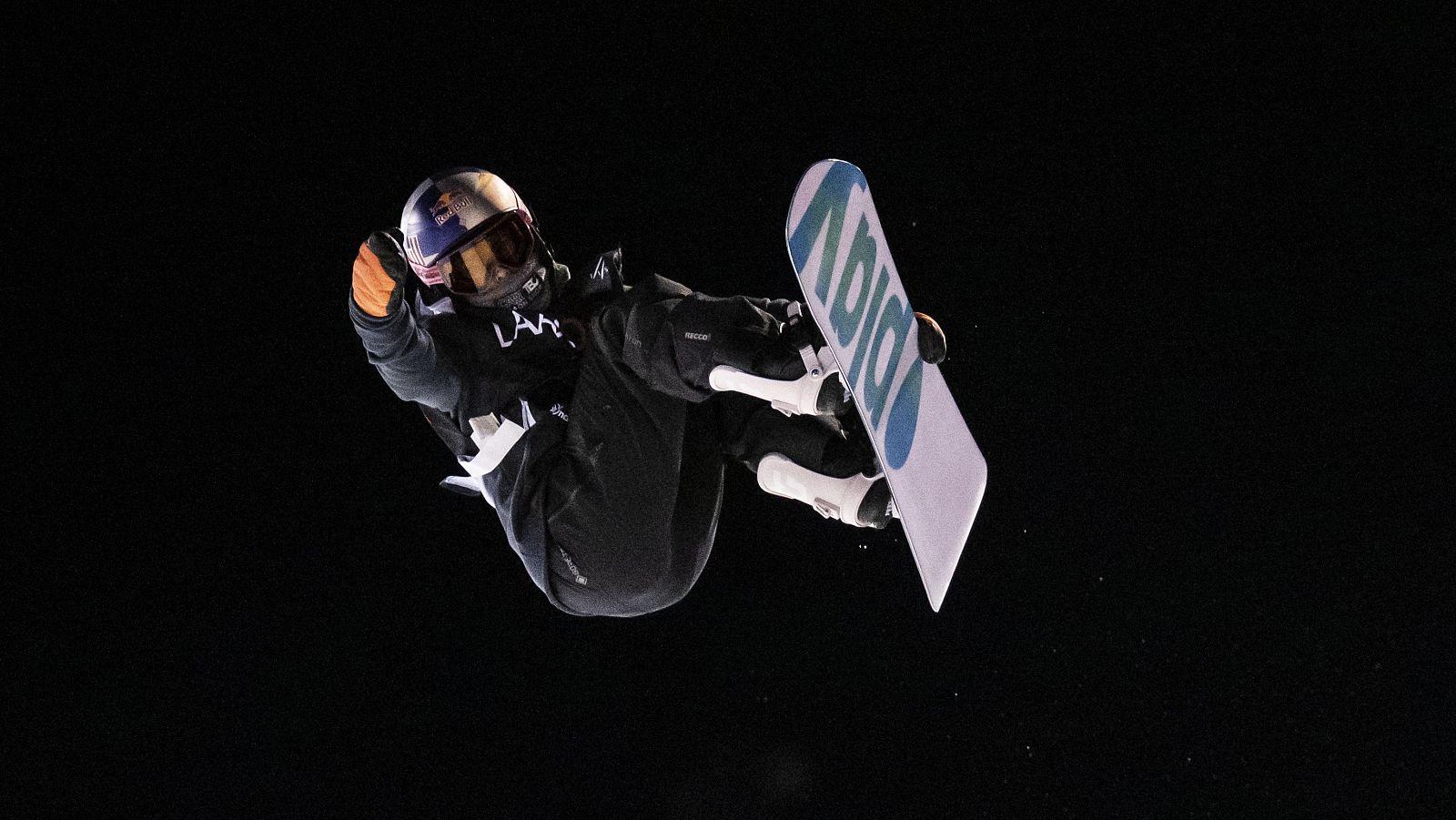 Queralt Castellet, bronce en el halfpipe de Laax