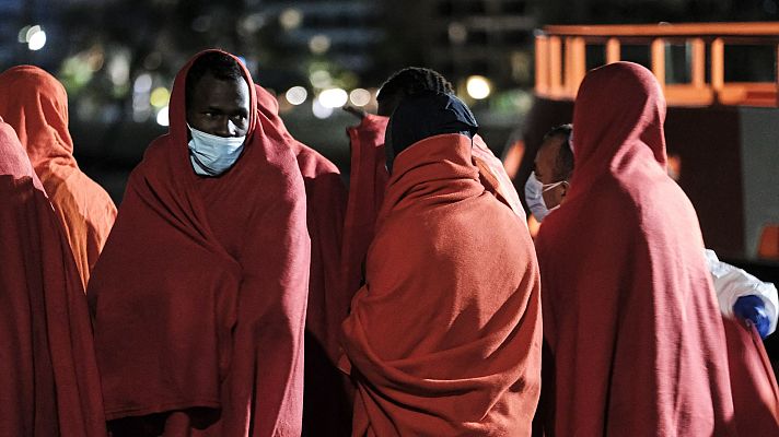 Telediario Fin de Semana - La llegada de mujeres y niños migrantes a Canarias se multiplica por tres en solo un año