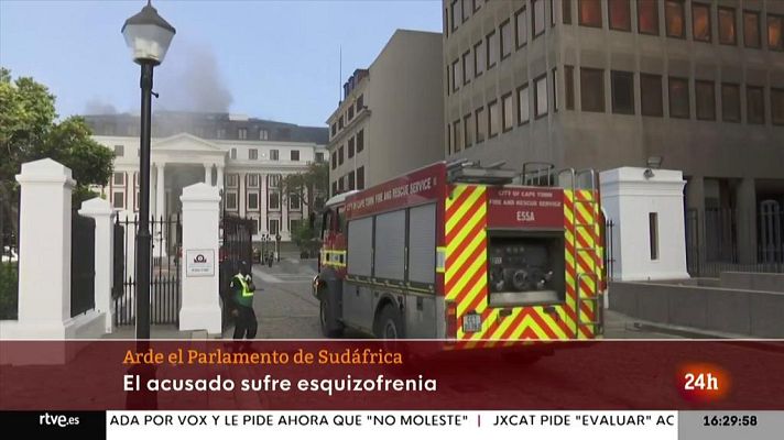 Parlamento - Arde el parlamento de Sudáfrica