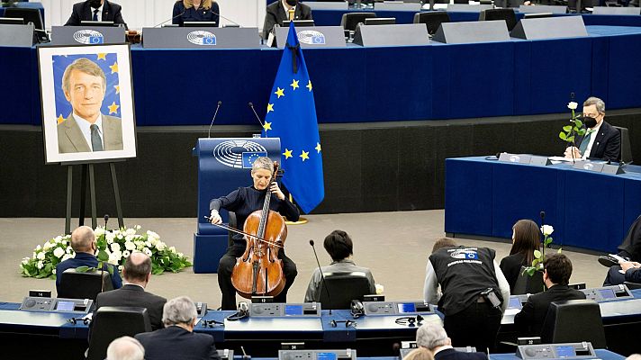 Telediario 2 - Homenaje a Sassoli en el primer pleno del Parlamento Europeo de 2022