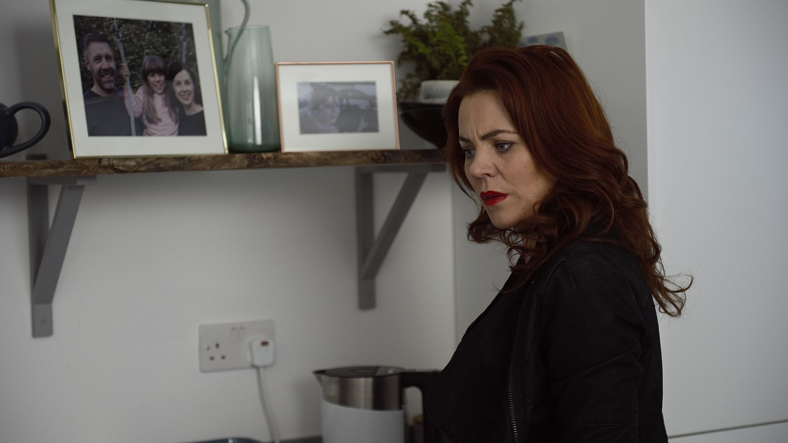 Informer - Episodio 5: Llega noviembre - Ver ahora