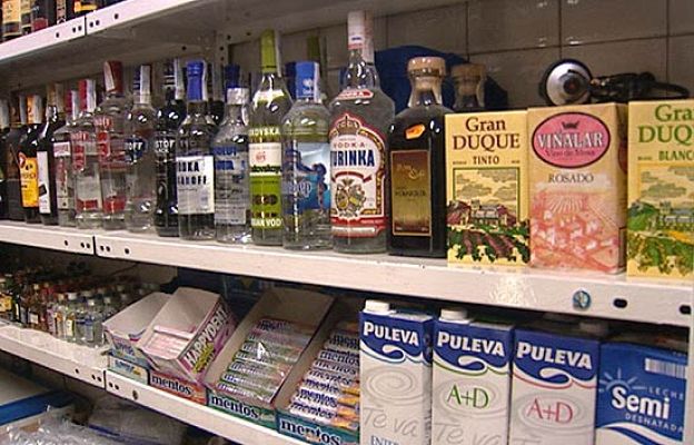 Reporteros del Telediario - Venta de alcohol a menores
