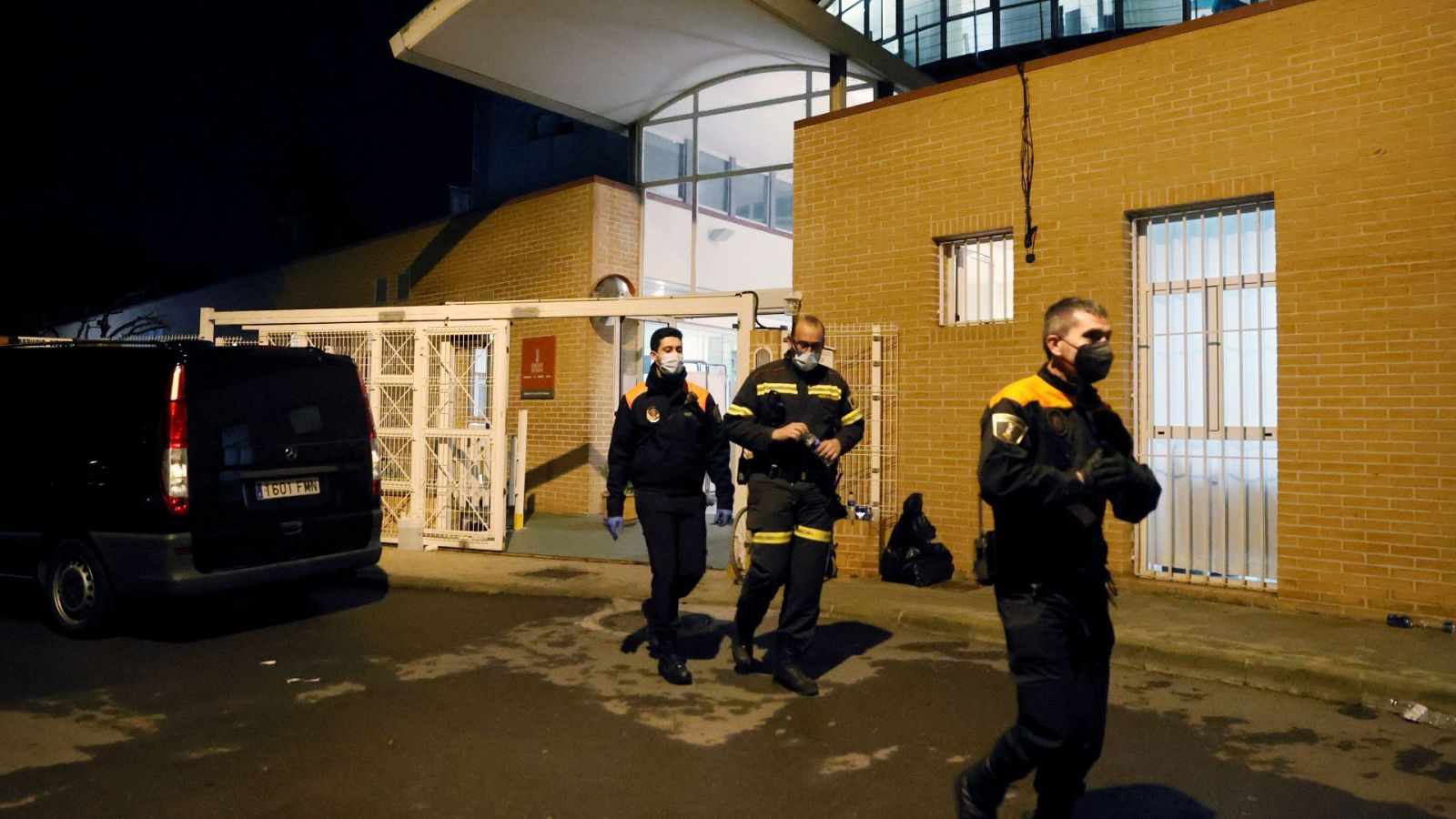 Mueren cinco personas en un incendio en Moncada | Ver