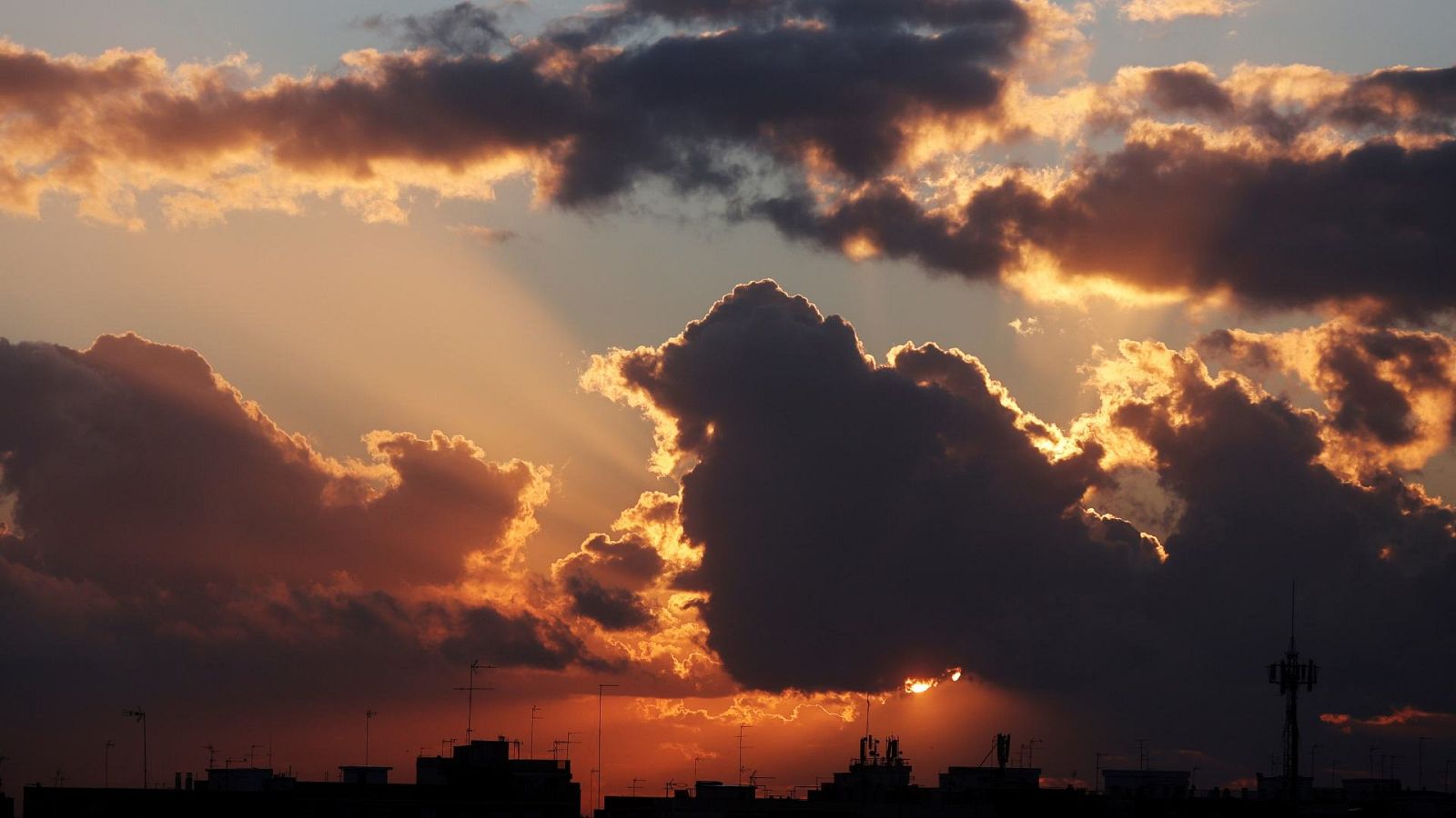Cielos despejados y heladas intensas - El tiempo | Ver