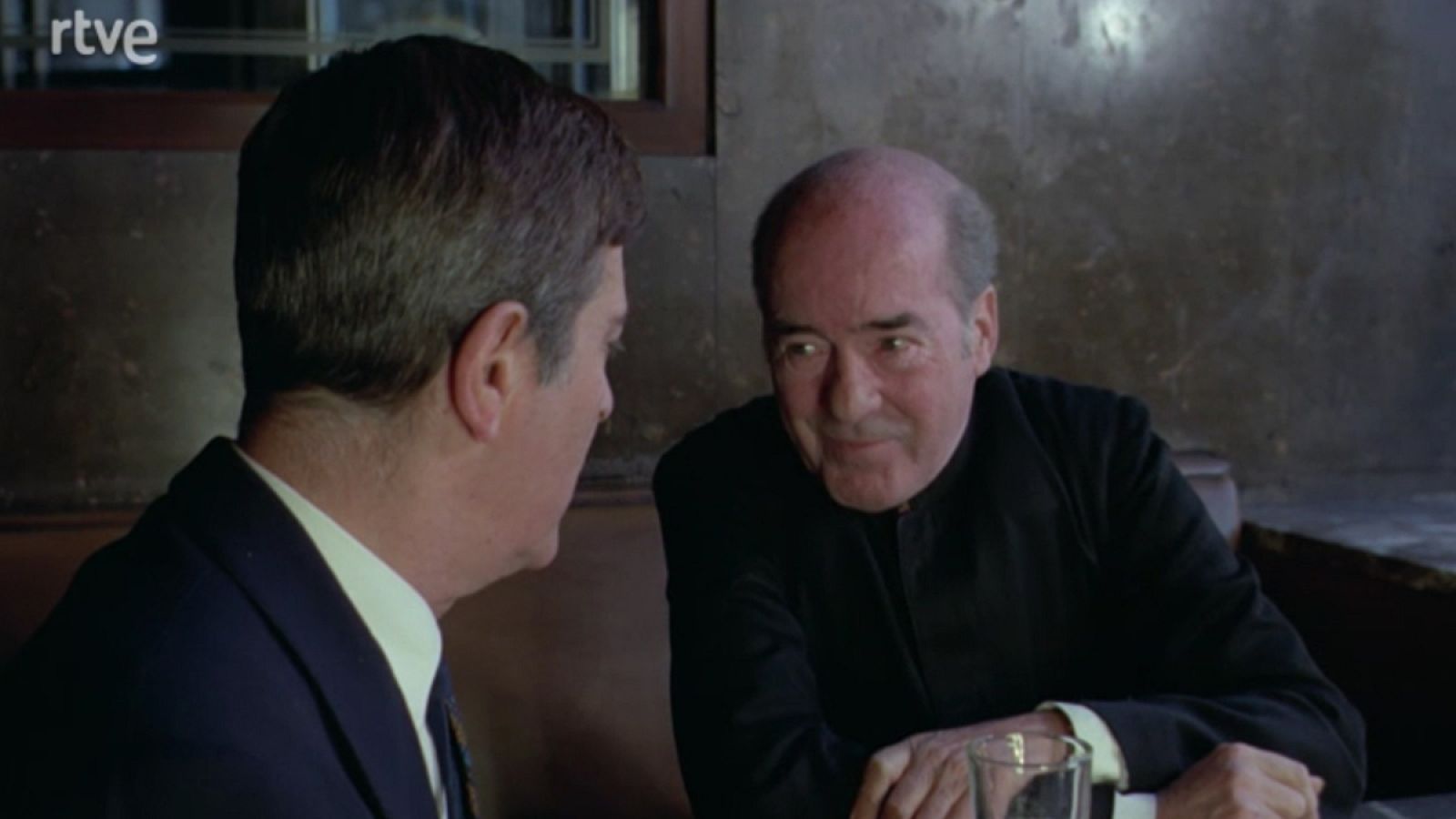 Plinio - Las hermanas coloradas (2) - Plinio | Ver