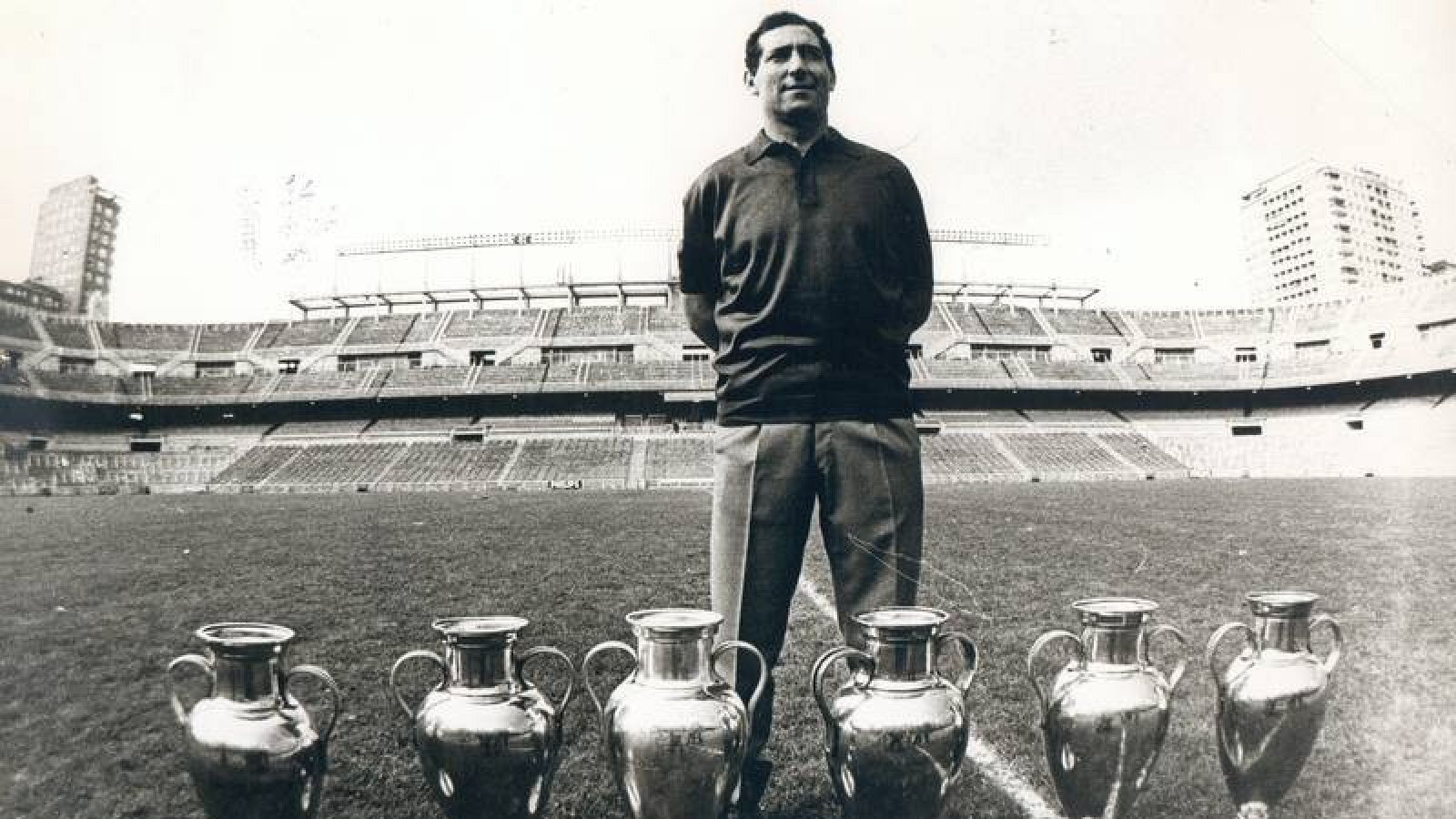 Adiós a Paco Gento, 'La Galerna del Cantábrico' - Informativo 24h | Ver