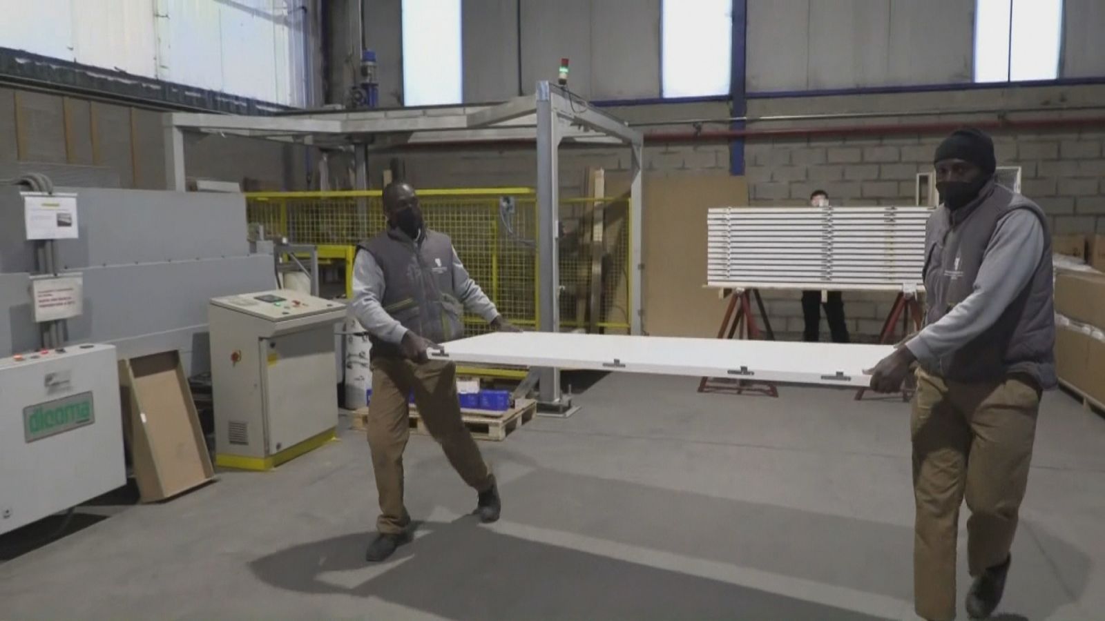 Os mozos senegaleses que axudaron a Samuel Luiz