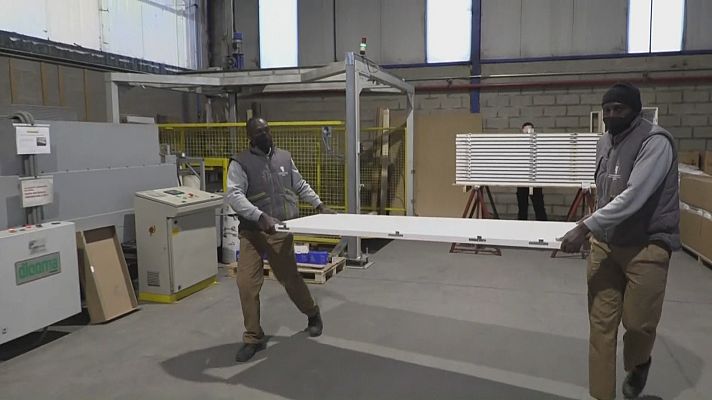 Telexornal - Galicia - Os mozos senegaleses que axudaron a Samuel Luiz