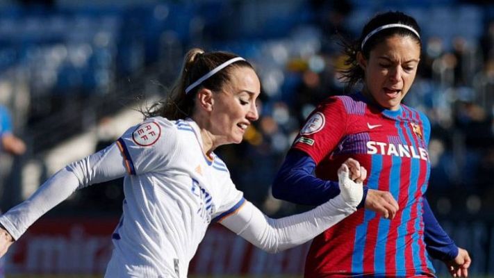 Telediario 1 - La Supercopa femenina busca su primer finalista entre Madrid y Barcelona