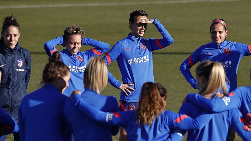 Virginia Torrecilla vuelve con el Atleti: "He besado el campo después de tanto tiempo"