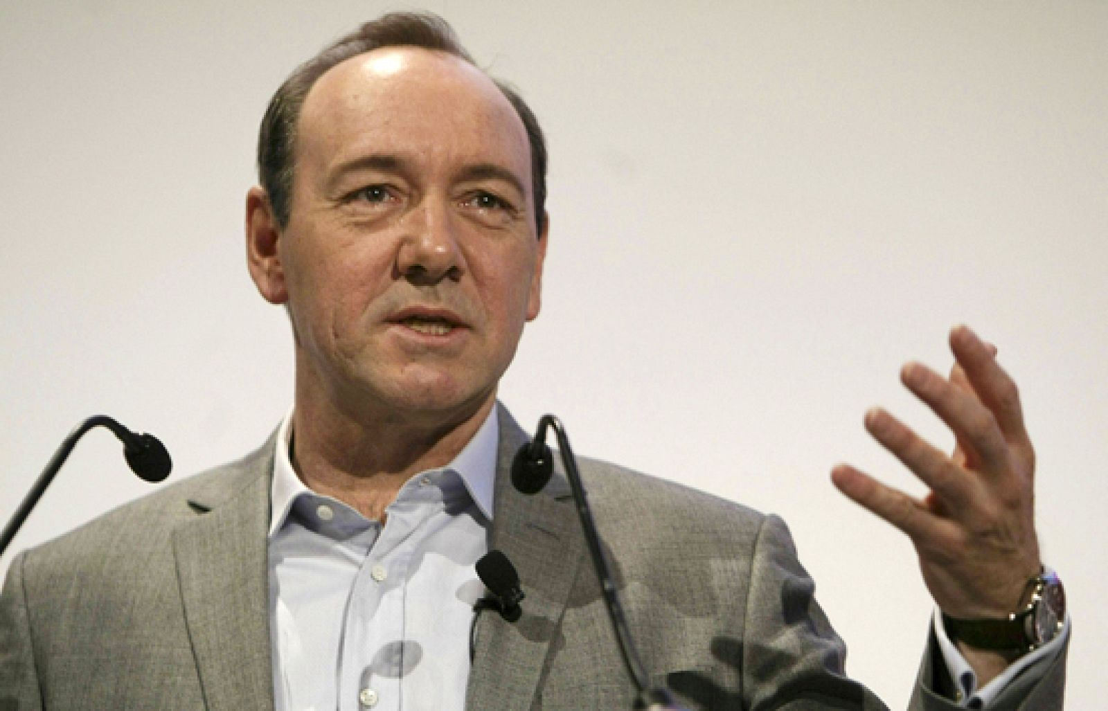 El actor Kevin Spacey se mete a productor en su nuevo proyecto | Ver