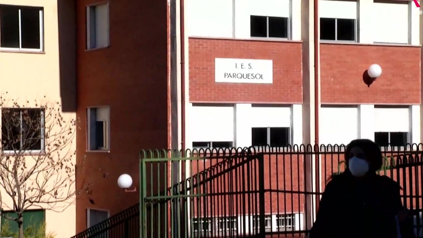 Un instituto de Valladolid, víctima de un bulo para desprestigiarlo - Las claves del siglo XXI | Ver