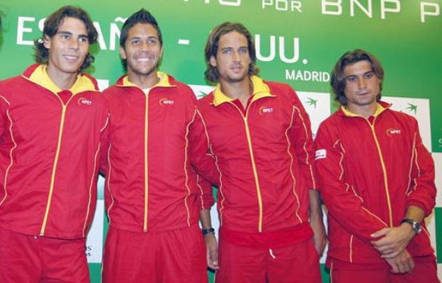  - España, con el equipo de gala