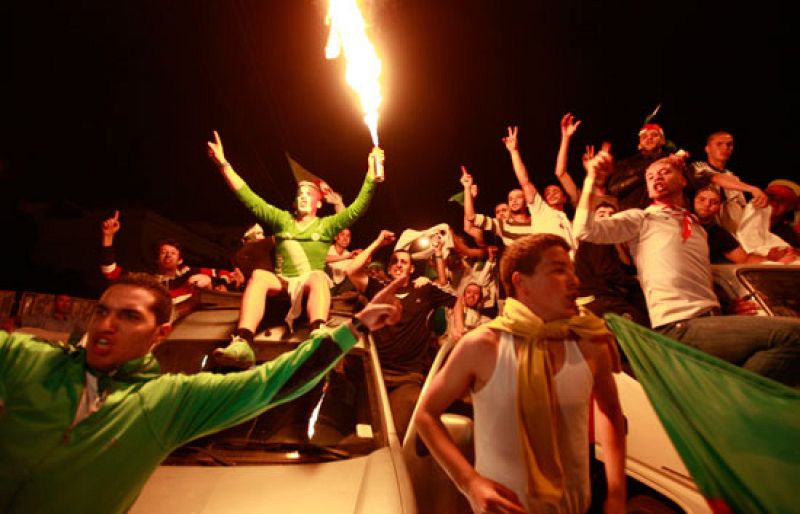 Argelia celebra su pase