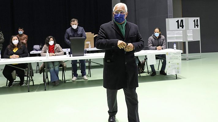 Telediario 2 - Preocupación en Portugal por la abstención en unas elecciones con el 10 % de la población confinada