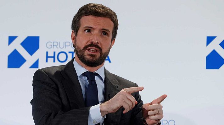 Telediario 1 - Casado toma la iniciativa y llama a Sánchez para hablar sobre Ucrania