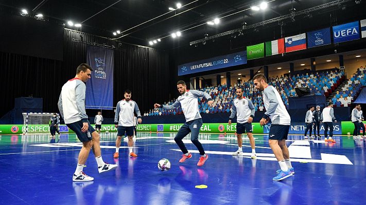 Telediario 1 - España busca los cuartos de final del Europeo de Futsal 2022