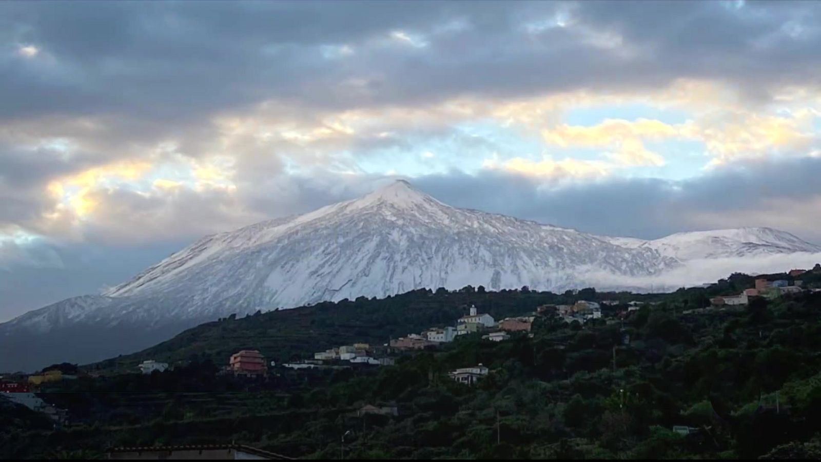 En gran parte del país se espera que continúe una situación de estabilidad anticiclónica - ver ahora