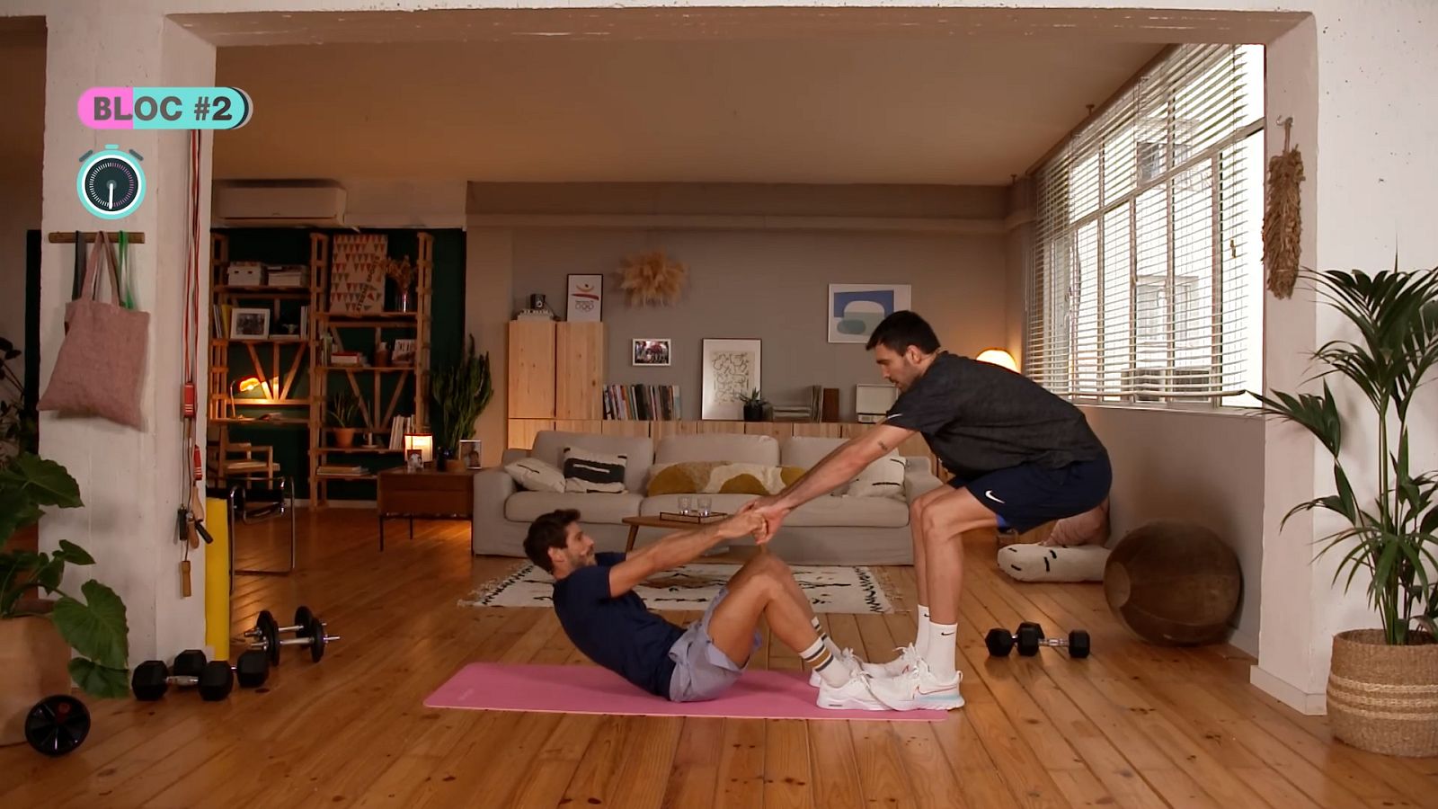 Fitmés - Cesc Escolà i Pierre Oriola exerciten en parella - Veure ara