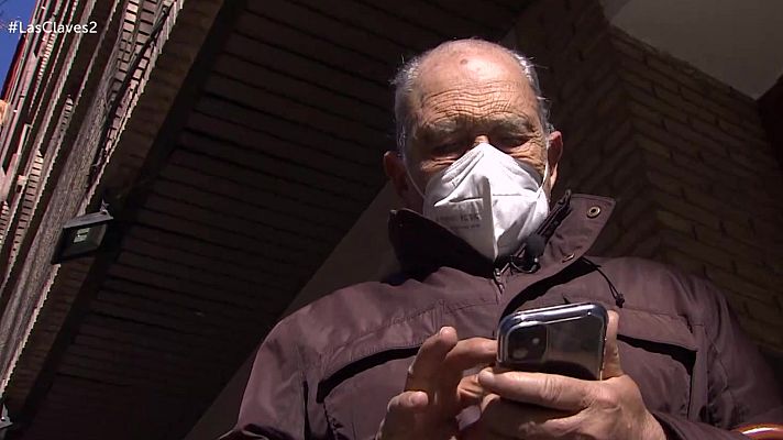 Las claves del siglo XXI - Carlos, el jubilado que inició la campaña 'Soy mayor, no idiota': "He pasado de tener atención directa a un cierre total"