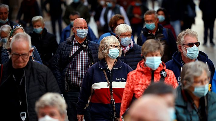 Telediario 1 - ¿Por qué es más contagiosa ómicron?