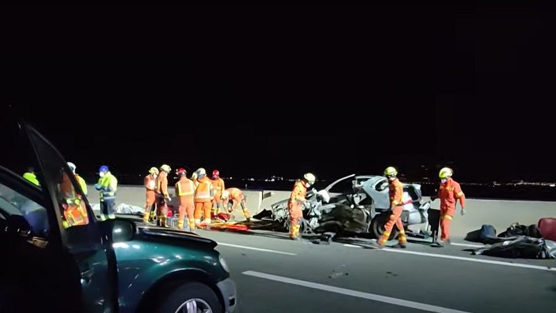 Mueren cindo personas en un accidente de tráfico en la A-7