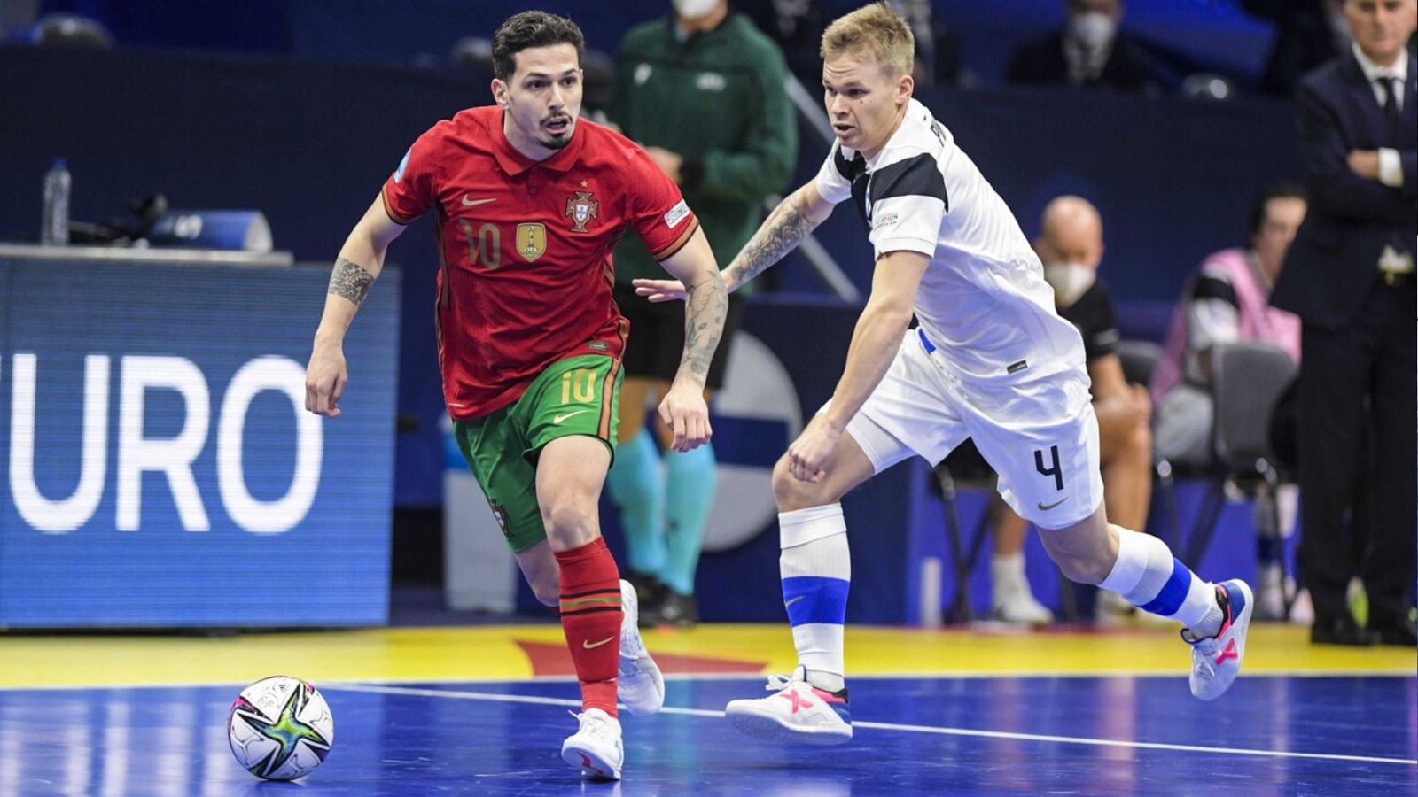 Fútbol sala - Resumen:  Campeonato de Europa. 1/4 final: Portugal - Finlandia - ver ahora
