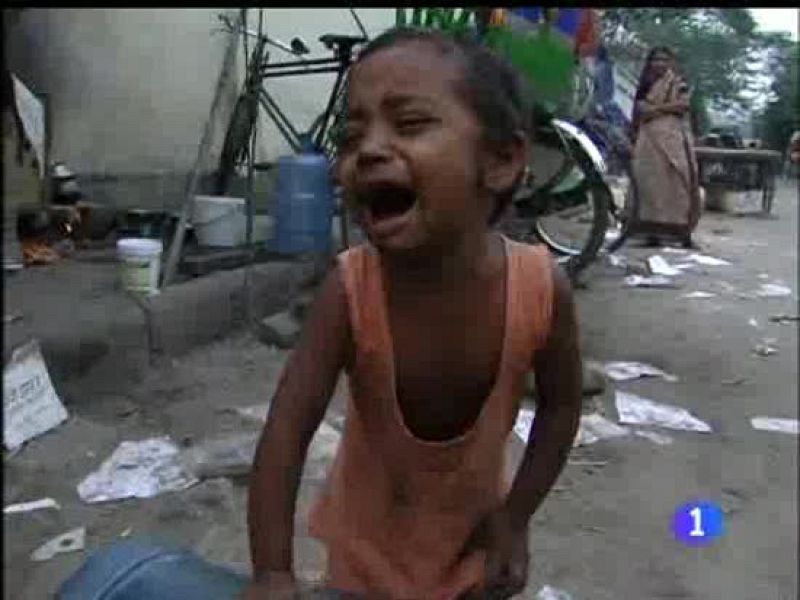 En Dhaka más de medio millón de niños sobreviven en las calles